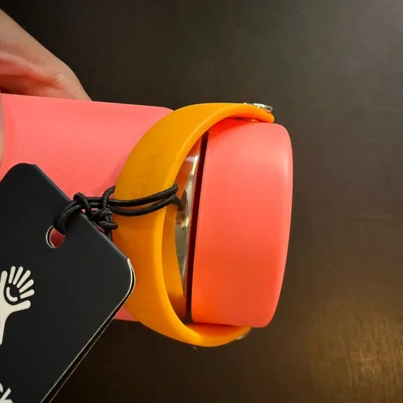NWT 24 oz Hydro Flask Hawaii Limited Edition Hibiscus Pink and Orange Bottle - Picture 5 of 8